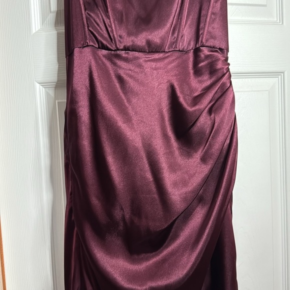 Galina Signature Burgundy Corseted Halter Gown  size 10 - Picture 4 of 12